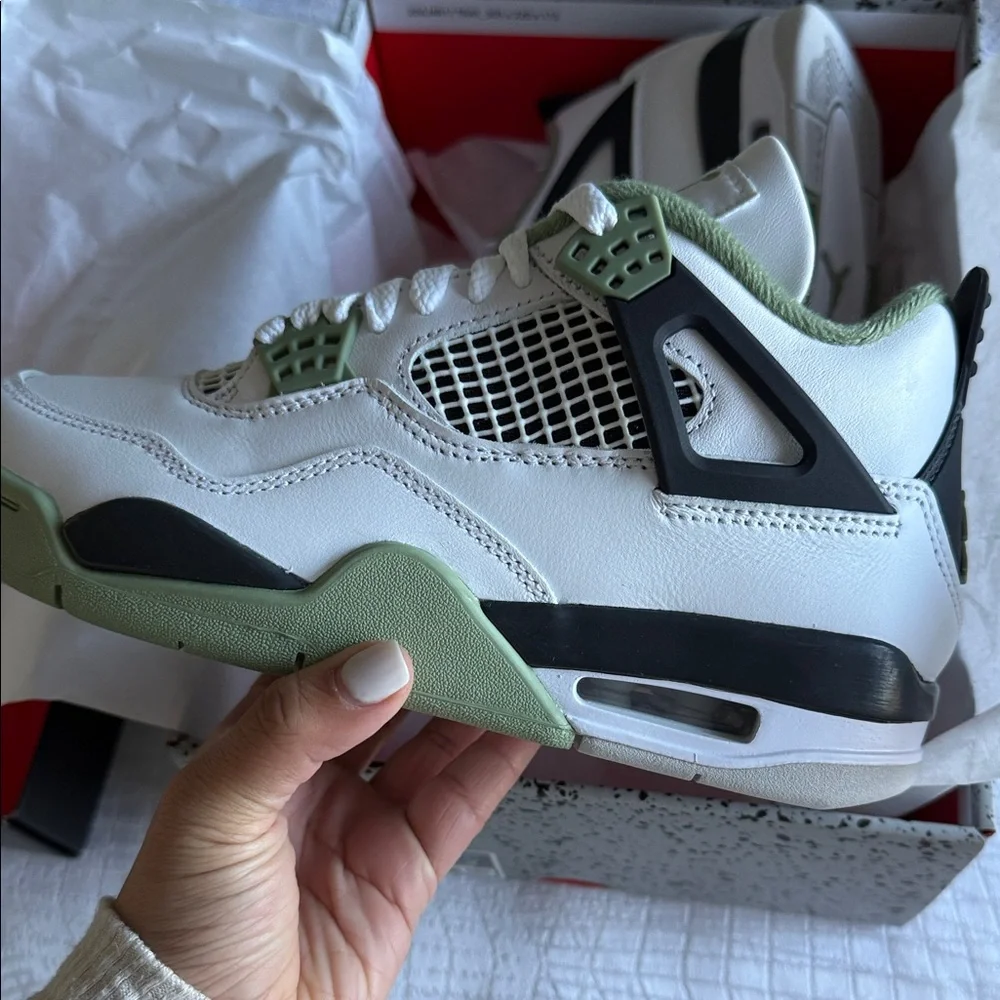 Nike Air Jordan 4 retro